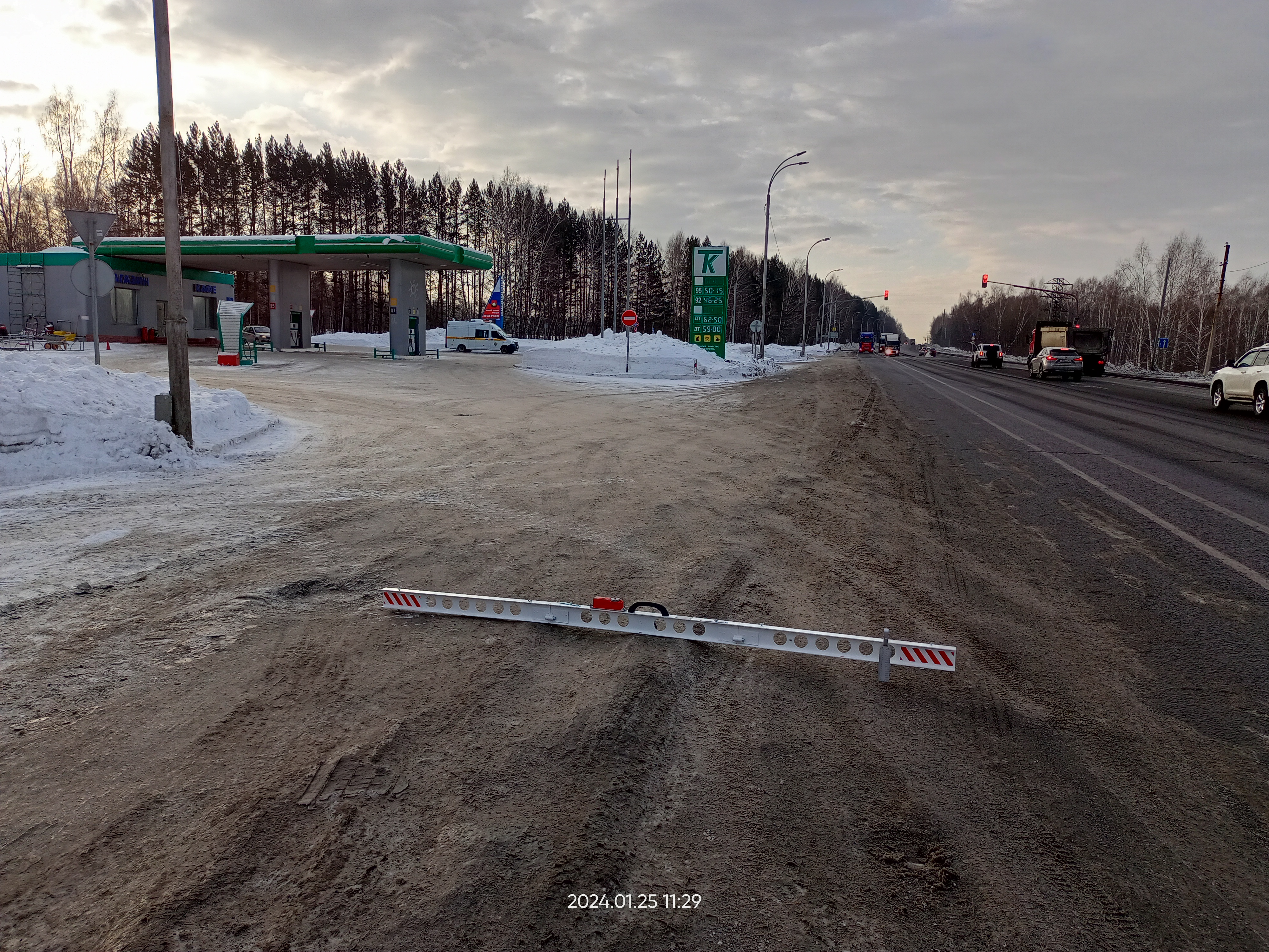 На территории Кемеровской области - Кузбасса ведется систематический  контроль за обеспечением сохранности автомобильных дорог федерального  значения - Ространснадзор