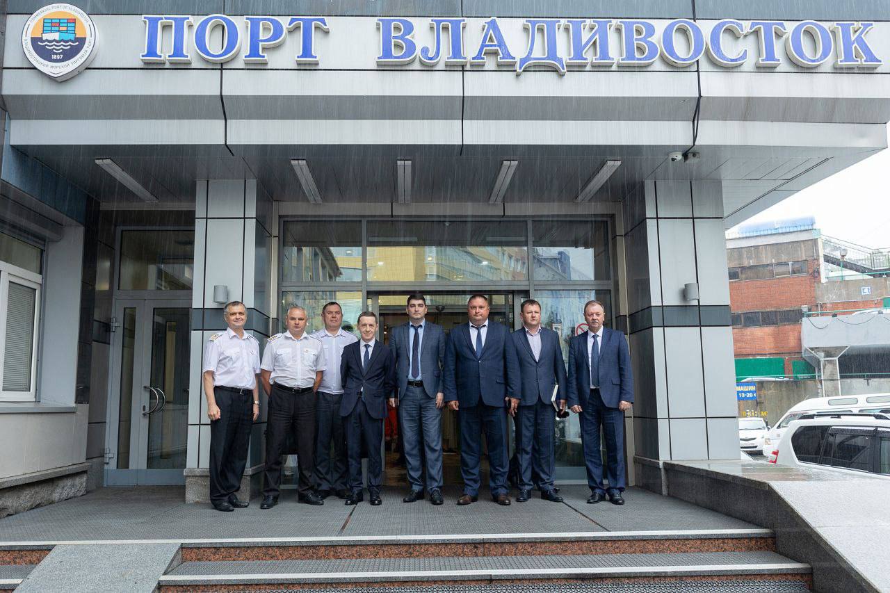 Представители Ространснадзора совершили рабочую поездку в г. Владивосток