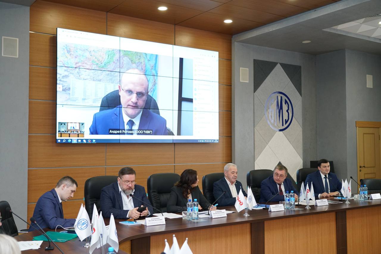 Заместитель руководителя Ространснадзора Виктор Гулин провел заседание Комиссии по идентификации продукции