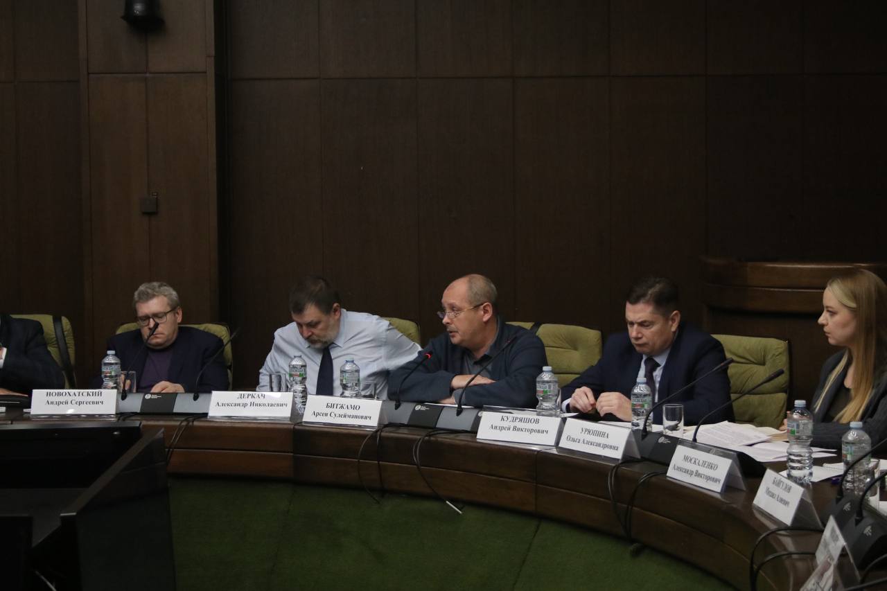 Заместитель руководителя Ространснадзора Виктор Гулин провел совещание по вопросу расследования случаев нагрева букс железнодорожного подвижного состава
