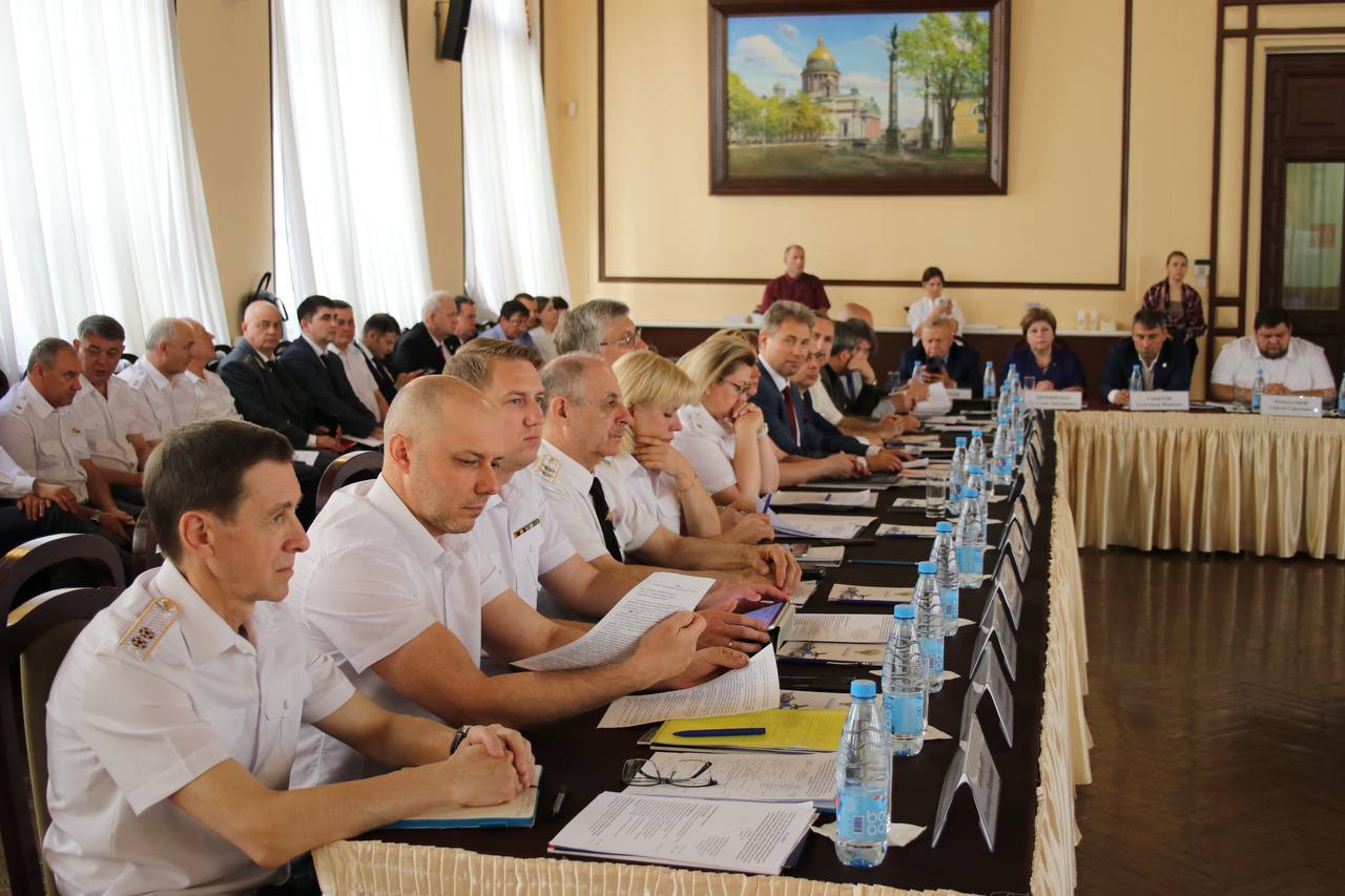 В Санкт-Петербурге состоялось совместное выездное заседание Коллегии Федеральной службы по надзору в сфере транспорта