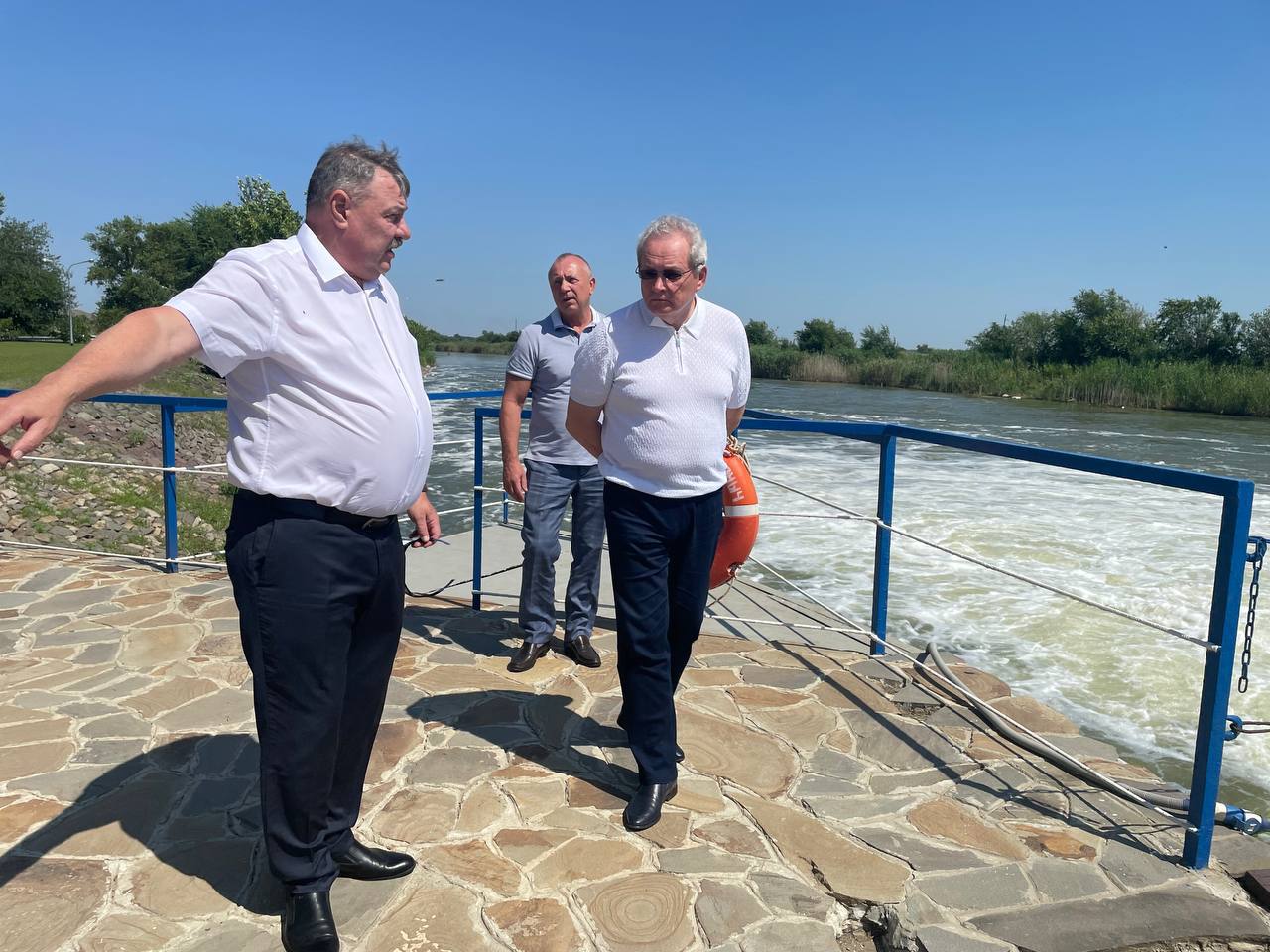 Глава Ространснадзора посетил Усть-Манычский и Багаевский гидроузлы