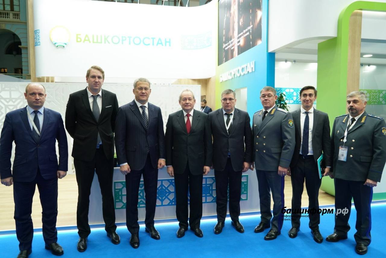 Виктор Басаргин провел рабочую встречу с главой Республики Башкортостана Радием Хабировым