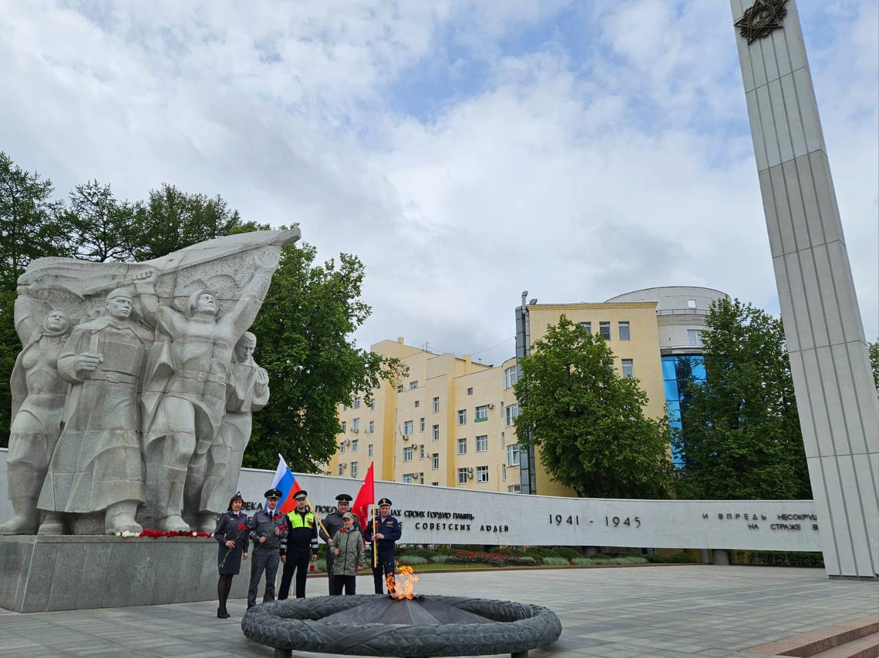 К участию в мероприятиях, посвященных 79-й годовщине Победы в Великой Отечественной войне, присоединились сотрудники территориальных отделов автодорожного надзора по Рязанской и Владимирской областям