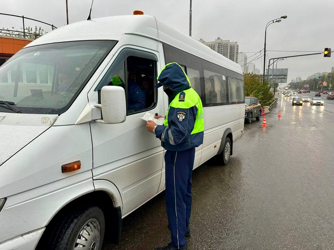 8 октября сотрудниками ТОГАДН по городу Москве совместно с ОГИБДД УВД по СВАО города Москвы и ГКУ города Москвы «Организатор перевозок» проведено мероприятие в рамках Соглашения с Правительством Москвы