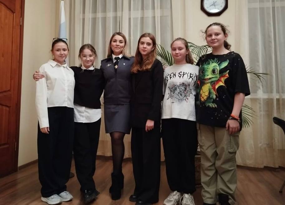 Начальником ТОГАДН по Липецкой области  Татьяной Ивановой проведена лекция активным школьникам об истории становления ФЕДЕРАЛЬНОЙ СЛУЖБЫ НА НАДЗОРУ В СФЕРЕ ТРАНСПОРТА