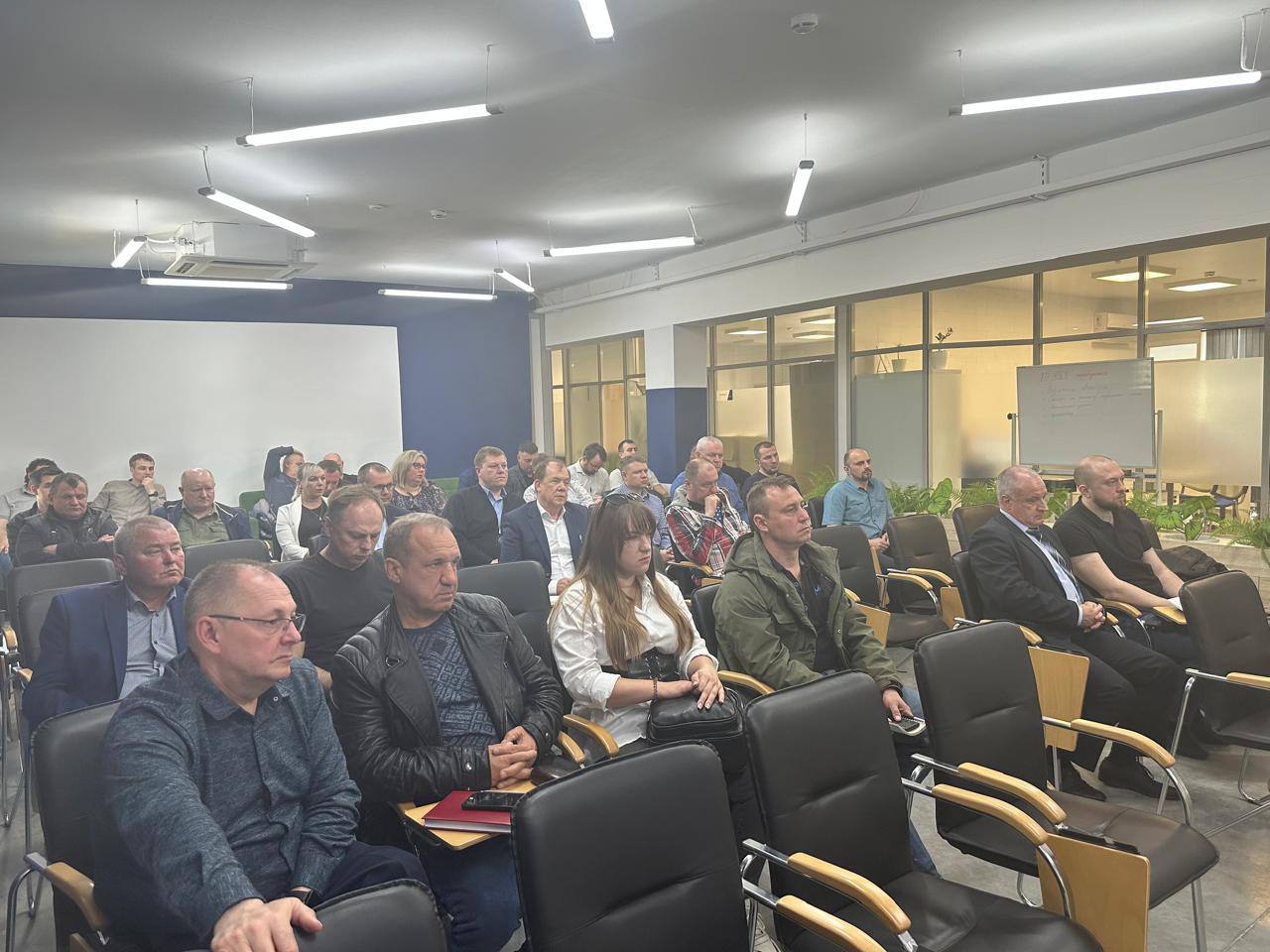 Начальником ТОГАДН по Белгородской области Сергеем Кириченко проведено совещание (и публичное обсуждение правоприменительной практики) о соблюдении обязательных требований, влияющих на аварийность в регионе и принятия мер