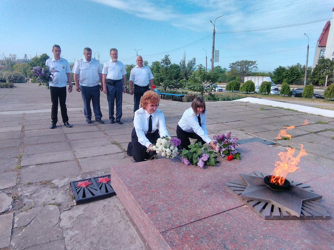 Возложение цветов к мемориалу Воинам погибшим - защитникам нашей Родины в Запорожской и Херсонской областях