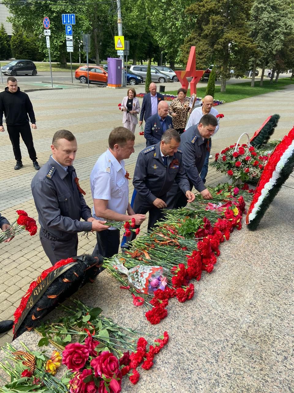 Участие в церемонии возложения цветов к мемориалу воинам, освобождавшим г. Краснодар от немецко-фашистских захватчиков